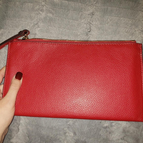 MICHEAL KORS JET SET CLUTCH - Picture 4 of 9